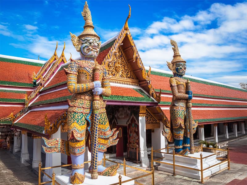 บรรยากาศภายในวัดโพธิ์