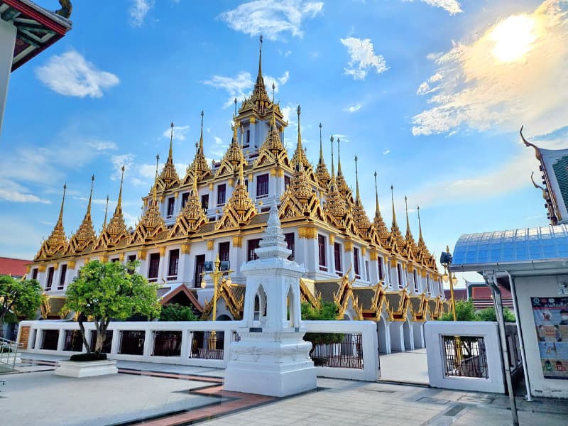 โลหะปราสาท วัดราชนัดดารามวรวิหาร กรุงเทพมหานคร