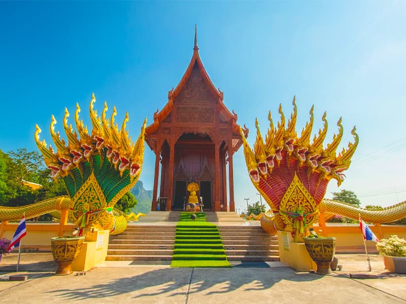 วัดอ่าวน้อย