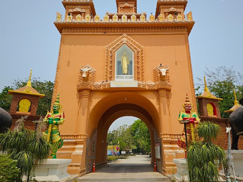 บรรยากาศภายในวัดป่าหัวตลุกวนาราม