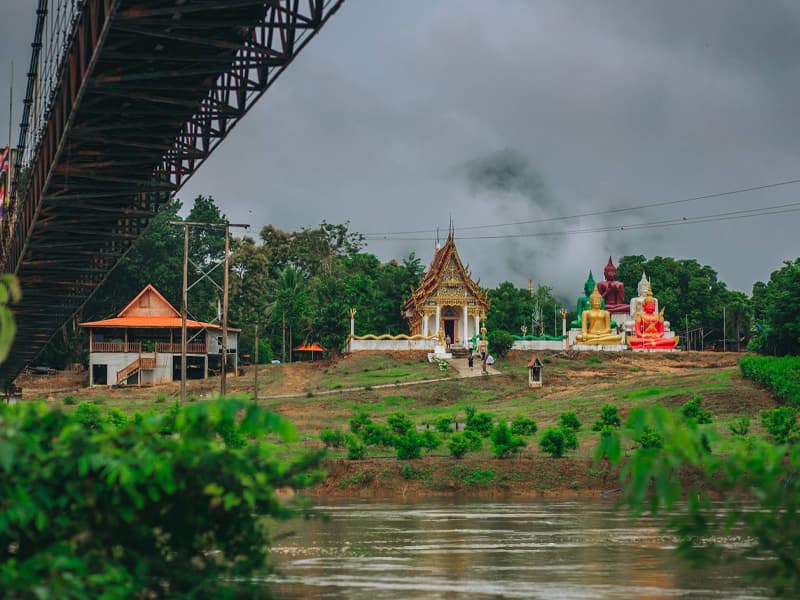 วัดหาดงิ้ว จังหวัดกาญจนบุรี