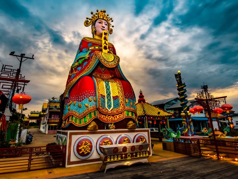 องค์เจ้าพ่อเทพารักษ์-องค์เจ้าแม่ทับทิม