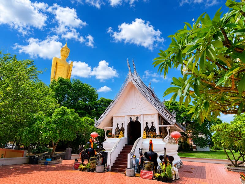 บรรยากาศภายในวัดบูรพาภิราม จังหวัดร้อยเอ็ด